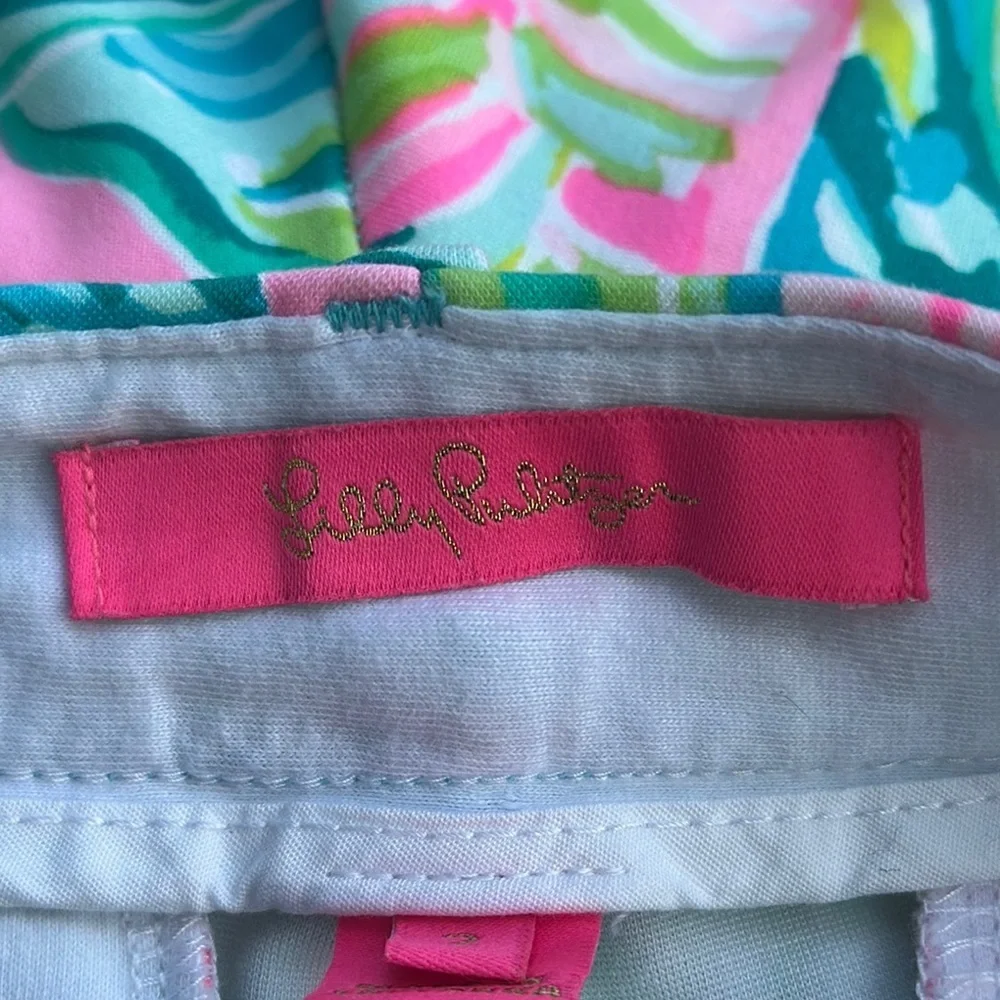 Lilly Pulitzer Callahan Shorts in One in A Melon Tropical Print Size 2